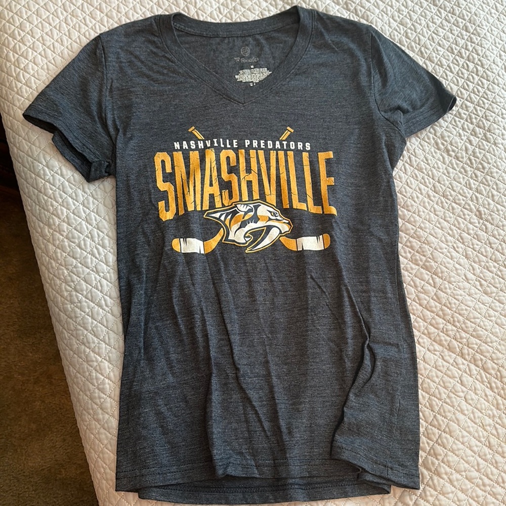 Nashville Preds Women’s V Neck